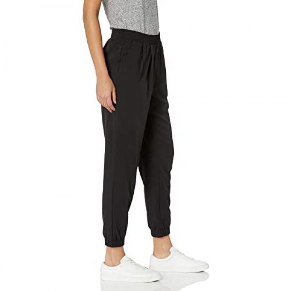 Brand - Daily Ritual Women's Relaxed Fit Fluid Stretch Woven Twill Jogger