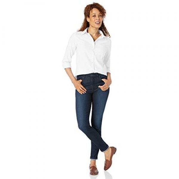 Essentials Women's Classic Fit Long Sleeve Button Down Oxford Shirt